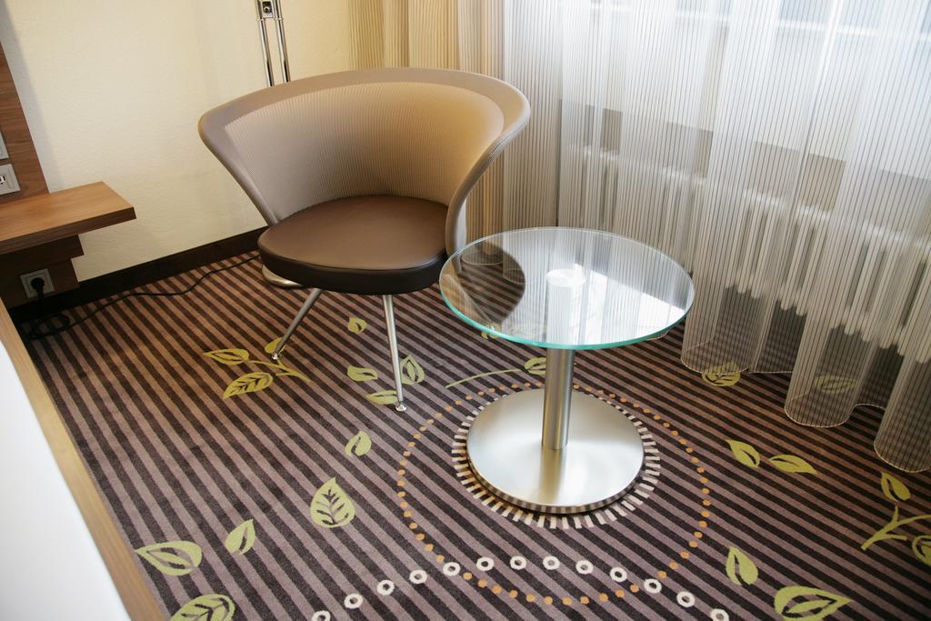 Hotel Fuchsen 키르하임운터텍 객실 사진