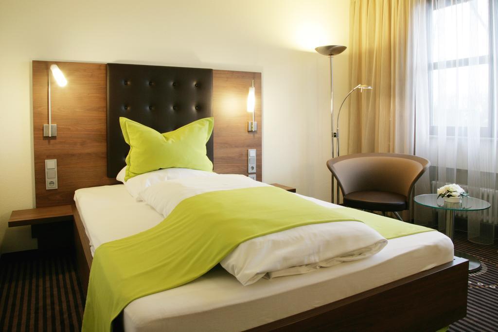 Hotel Fuchsen 키르하임운터텍 객실 사진